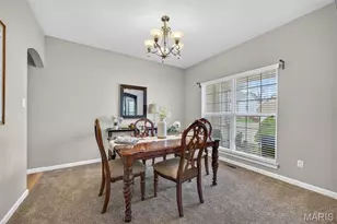 2225 Ameling Manor Dr, Maryland Heights, MO 63043 - Photo 8
