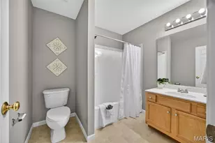 2225 Ameling Manor Dr, Maryland Heights, MO 63043 - Photo 34