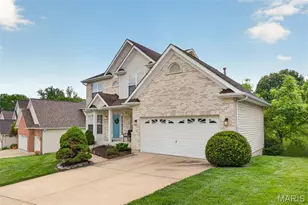 2225 Ameling Manor Dr, Maryland Heights, MO 63043 - Photo 4