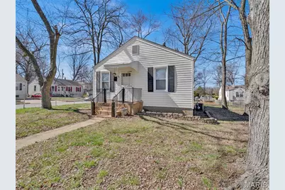 25 Jonell Court, Saint Louis, MO 63114 - Photo 2