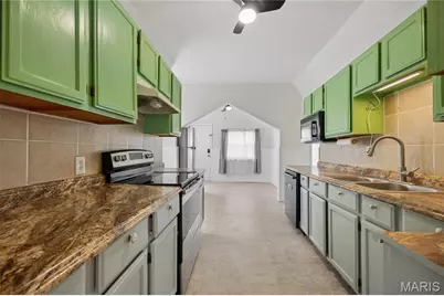 4208 Beethoven Avenue, Saint Louis, MO 63116 - Photo 6