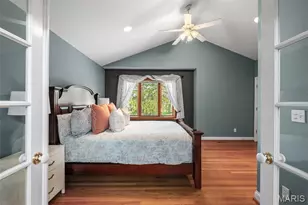 28 Ladue Meadows, Saint Louis, MO 63141 - Photo 22