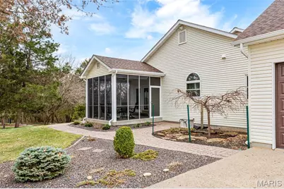 265 Camelot Drive, Weldon Spring, MO 63304 - Photo 14