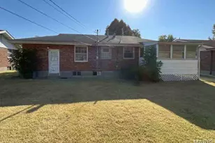 315 S Dellwood Dr, Saint Louis, MO 63135 - Photo 2