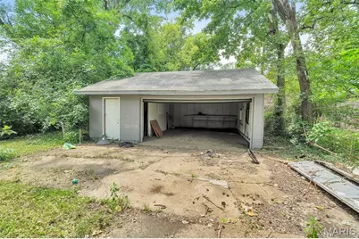 10145 Earl Drive, Saint Louis, MO 63136 - Photo 6