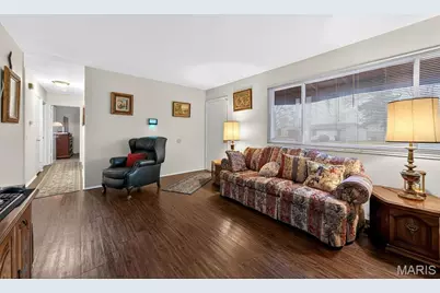 1395 Redbird Drive, Florissant, MO 63031 - Photo 2