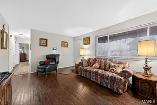 1395 Redbird Dr, Florissant, MO 63031 - Photo 2