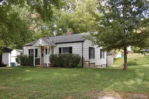 814 Dickson St, Kirkwood, MO 63122 - Photo 1