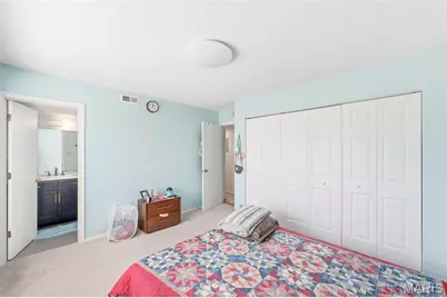 2560 Creve Coeur Mill Road #12, Maryland Heights, MO 63043 - Photo 12