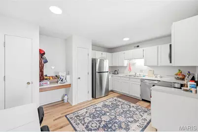 2560 Creve Coeur Mill Road #12, Maryland Heights, MO 63043 - Photo 4