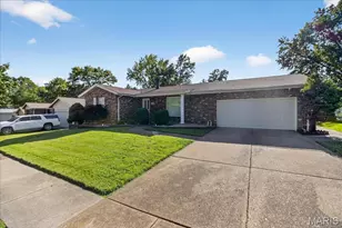 5709 Chatport Rd, Saint Louis, MO 63129 - Photo 2