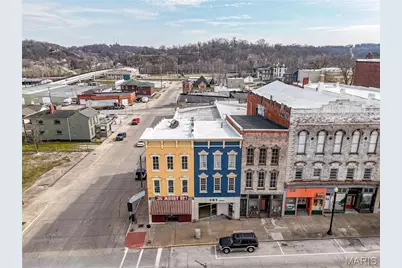 403 Broadway, Hannibal, MO 63401 - Photo 40