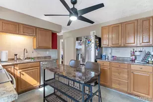 9134 Niger Dr, Saint Louis, MO 63123 - Photo 12