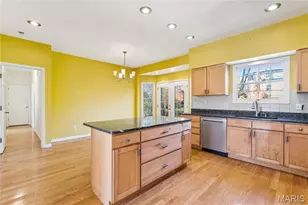 917 Oak Glen Manor Ct, Kirkwood, MO 63122 - Photo 20