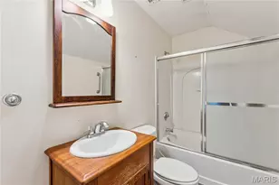 917 Oak Glen Manor Ct, Kirkwood, MO 63122 - Photo 42