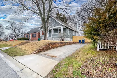 1042 Charleville Avenue, Rock Hill, MO 63119 - Photo 2