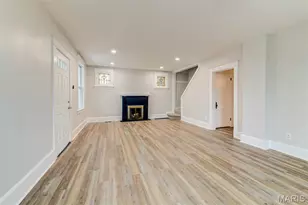 1042 Charleville Ave, Rock Hill, MO 63119 - Photo 4