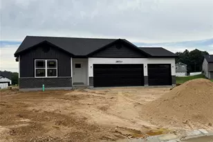 28723 Woodland Heights Dr, Warrenton, MO 63383 - Photo 2