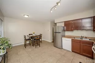 7632 Hazelcrest Dr, Hazelwood, MO 63042 - Photo 14