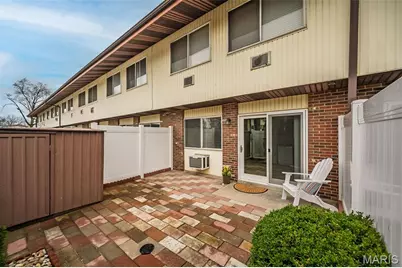 7632 Hazelcrest Drive, Hazelwood, MO 63042 - Photo 32