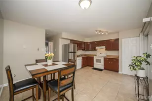 7632 Hazelcrest Dr, Hazelwood, MO 63042 - Photo 12