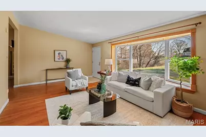 15 Oakwood Lane, Saint Louis, MO 63129 - Photo 6