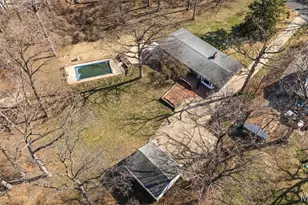 15 Oakwood Ln, Saint Louis, MO 63129 - Photo 54