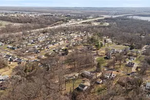 15 Oakwood Ln, Saint Louis, MO 63129 - Photo 52