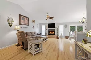 9937 Sassafras Dr, Unincorporated, MO 63050 - Photo 8