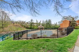 1943 Greenpoint Dr, Kirkwood, MO 63122 - Photo 18