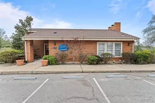 1943 Greenpoint Dr, Kirkwood, MO 63122 - Photo 20