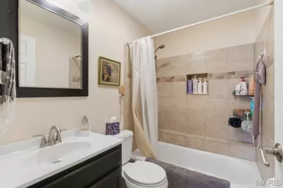 426 Brooktree Drive, Ballwin, MO 63011 - Photo 36