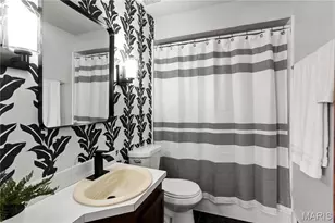 6554 Mitchell Terrace, Saint Louis, MO 63139 - Photo 6