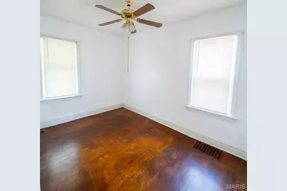 5994 Theodore Avenue, Saint Louis, MO 63136 - Photo 4