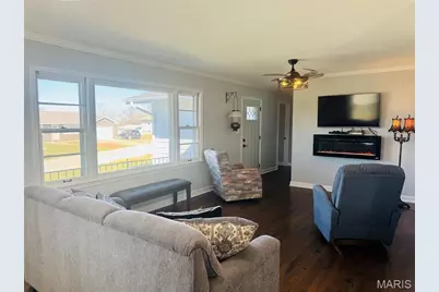 647 Dawson Drive, Paris, MO 65275 - Photo 4