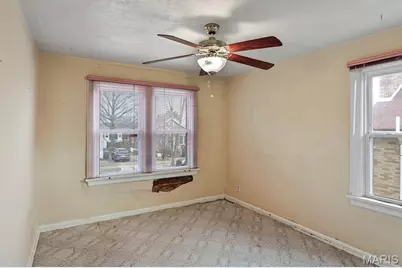 817 Karlsruhe Place, Lemay, MO 63125 - Photo 8