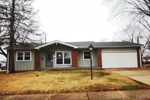 7749 Canisius Ln, Hazelwood, MO 63042 - Photo 2