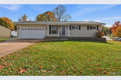 3762 Calef Drive, Saint Louis, MO 63125 - Photo 1