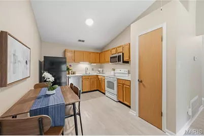 7611 Triwoods Drive #I, Shrewsbury, MO 63119 - Photo 10