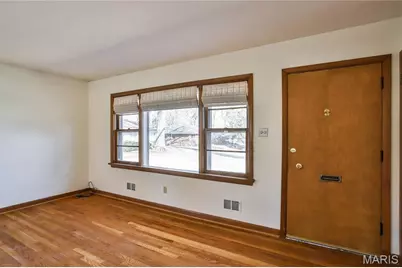 9714 Willow Creek Lane, Saint Louis, MO 63119 - Photo 6