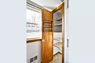 9714 Willow Creek Lane, Saint Louis, MO 63119 - Photo 18