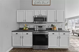 2326 Silver Lake Estates Dr, Pacific, MO 63069 - Photo 12