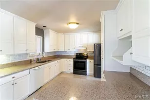 3644 Crestview Dr, Hillsboro, MO 63050 - Photo 4