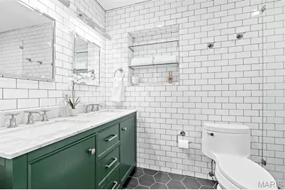 8033 Seminole Place, Saint Louis, MO 63105 - Photo 32