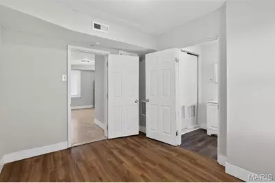 215 Ryan Avenue, Saint Louis, MO 63135 - Photo 16