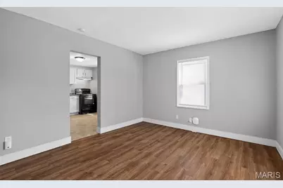 215 Ryan Avenue, Saint Louis, MO 63135 - Photo 8
