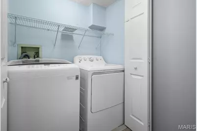 8985 S Swan Circle, Saint Louis, MO 63144 - Photo 10