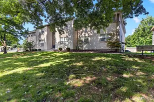 149 Cumberland Pk Ct, Ballwin, MO 63011 - Photo 4
