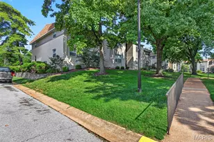 149 Cumberland Pk Ct, Ballwin, MO 63011 - Photo 4