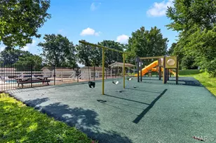 149 Cumberland Pk Ct, Ballwin, MO 63011 - Photo 8
